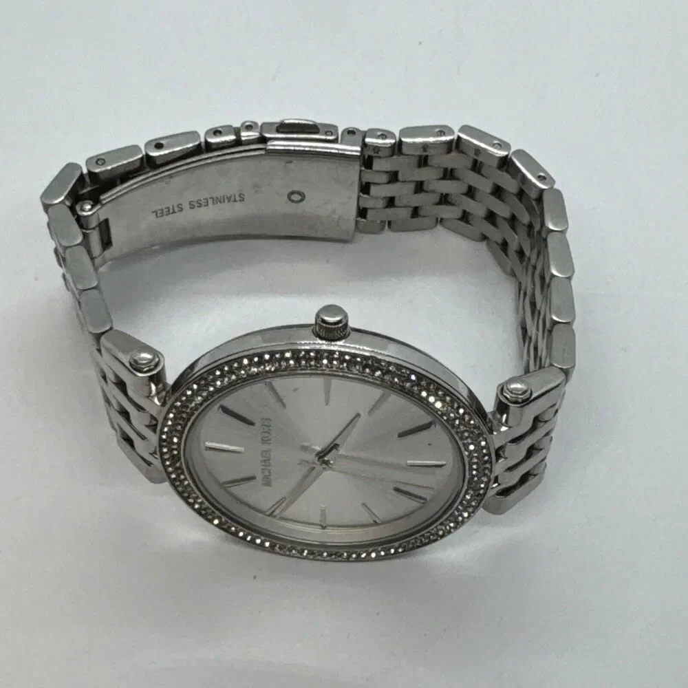 Michael Kors Darci MK3190 Womens Silver Stainless Steel Analog Dial Watch JNA388